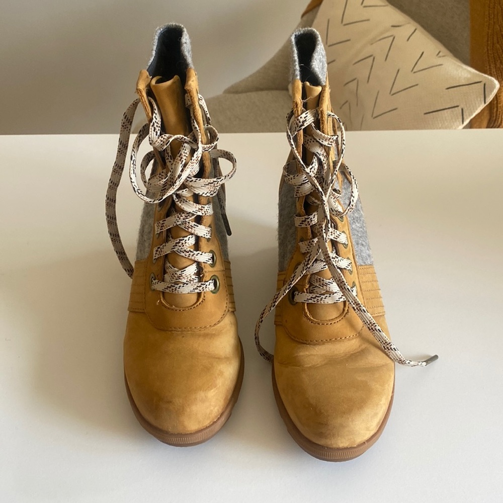 Sorel wedge boots